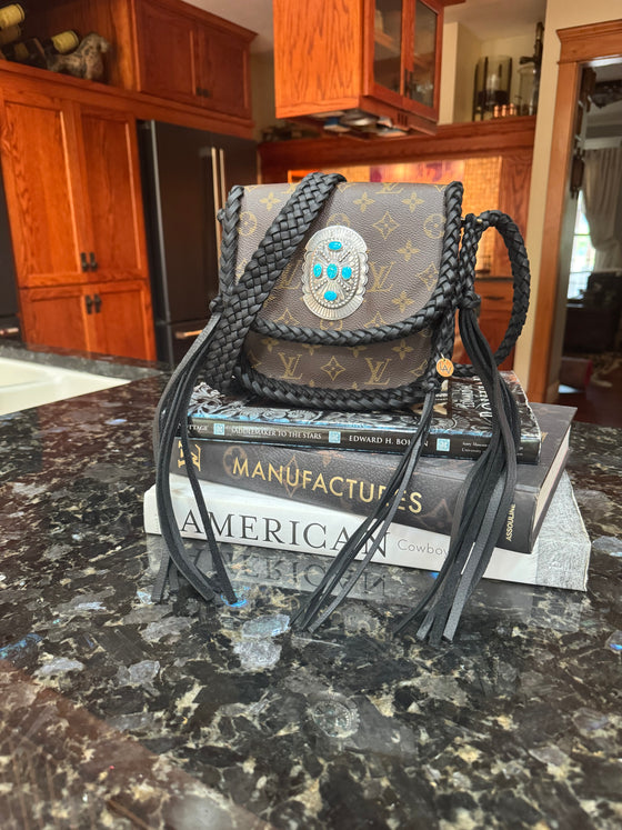 LAV Original Saint Cloud MM Noir Braided w/Concho