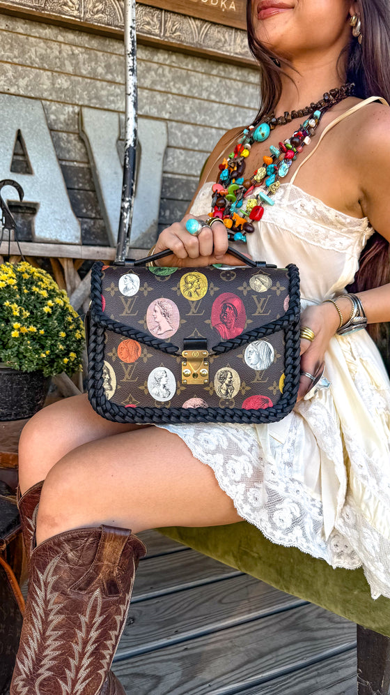 LAV Original Coins Pochette Metis Noir Braided