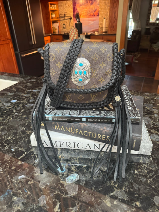 LAV Original Saint Cloud MM Noir Braided w/Concho