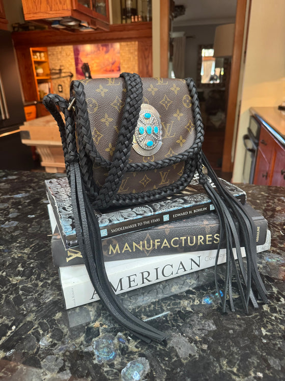 LAV Original Saint Cloud MM Noir Braided w/Concho